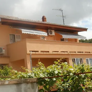 Apartments&rooms Nediljko Bibinje